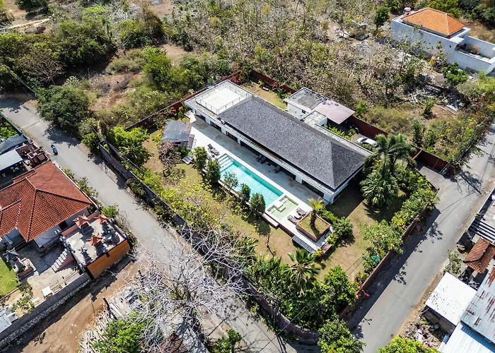 Boutique Doretanh Jimbaran Villa *